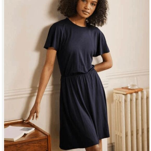 Boden Flutter Sleeve Jersey Dress Black Elastic Waist Pockets Size 8P - Picture 1 of 12
